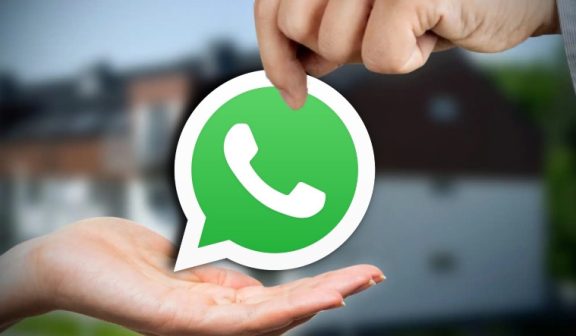 why whatsapp is green now